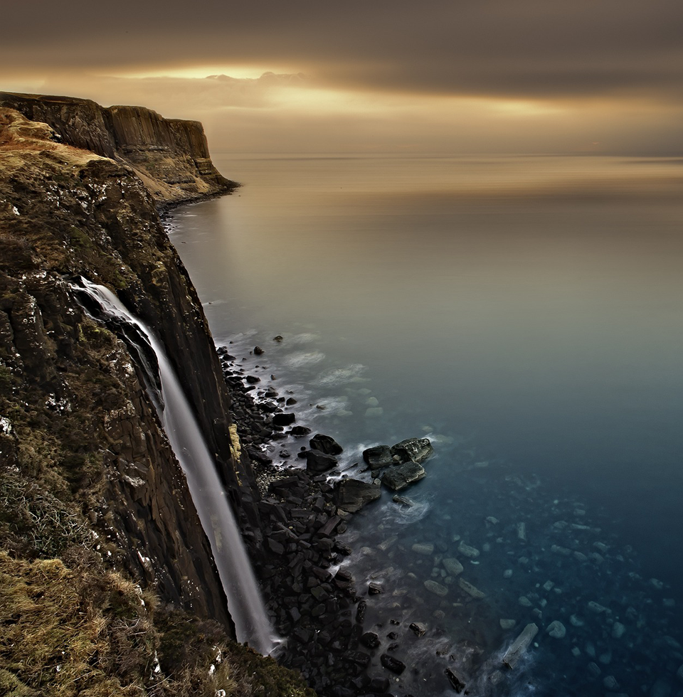 Picture of a waterfall